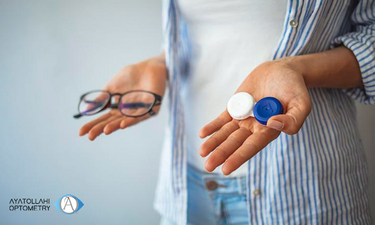تفاوت لنز طبی سالانه و ماهانه در چیست؟